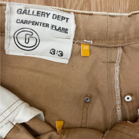 Gallery dept carpenter flare - Picture 2 of 3